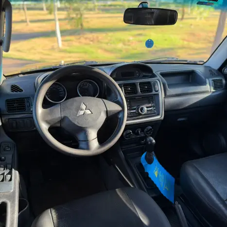 MITSUBISHI Pajero TR4 2.0 16V 4P, Foto 9