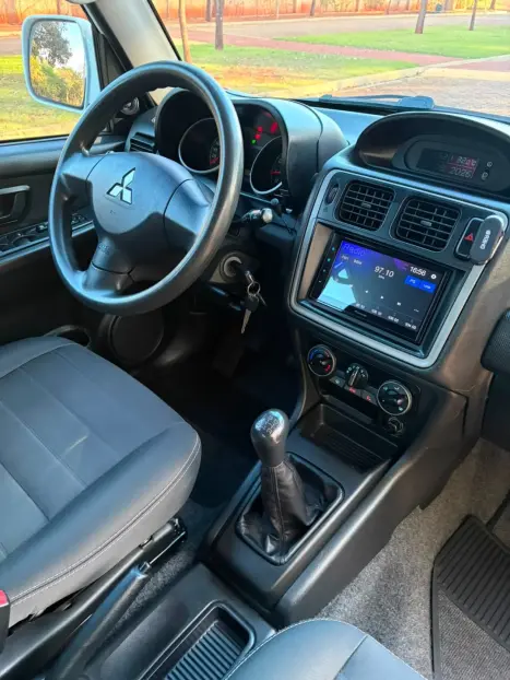 MITSUBISHI Pajero TR4 2.0 16V 4P, Foto 11