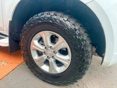 NISSAN Frontier 2.3 16V S 4X4 CABINE DUPLA BI-TURBO DIESEL, Foto 10