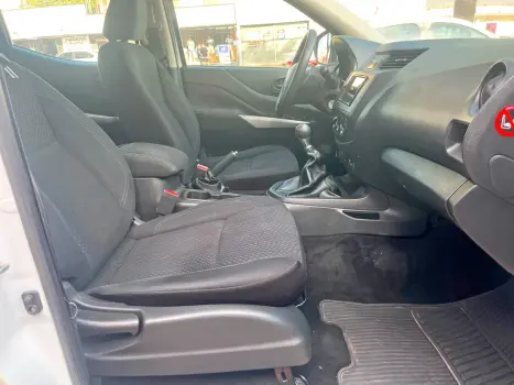 NISSAN Frontier 2.3 16V S 4X4 CABINE DUPLA BI-TURBO DIESEL, Foto 13