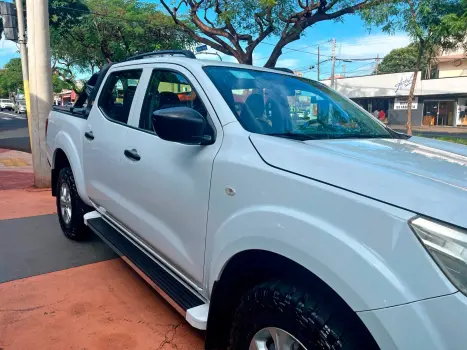 NISSAN Frontier 2.3 16V S 4X4 CABINE DUPLA BI-TURBO DIESEL, Foto 14