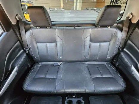 NISSAN Frontier 2.3 16V LE 4X4 CABINE DUPLA BI-TURBO DIESEL AUTOMÁTICO, Foto 13 NISSAN Frontier 2.3 16V LE 4X4 CABINE DUPLA BI-TURBO DIESEL AUTOMÁTICO, Foto 13