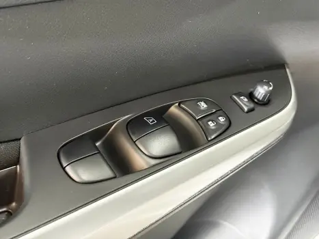 NISSAN Frontier 2.3 16V S 4X4 CABINE DUPLA BI-TURBO DIESEL, Foto 7
