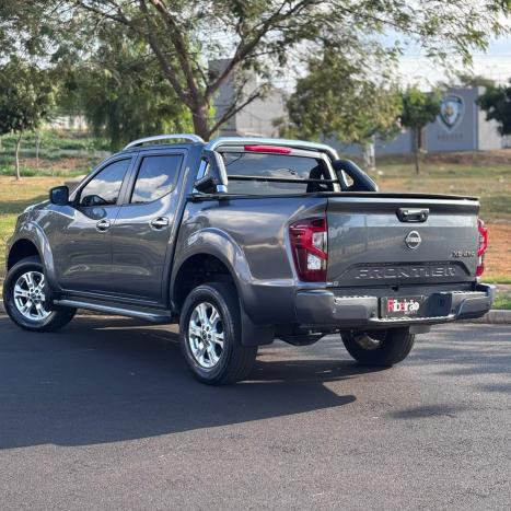 NISSAN Frontier 2.3 16V XE 4X4 CABINE DUPLA BI-TURBO DIESEL AUTOM�TICO, Foto 6