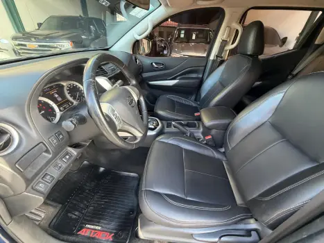 NISSAN Frontier 2.3 ATTACK CABINE DUPLA 4X4 BI-TURBO DIESEL AUTOM�TICO, Foto 9