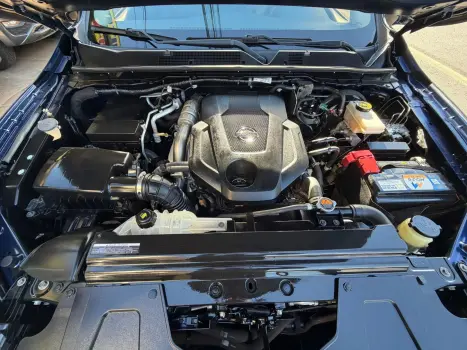 NISSAN Frontier 2.3 ATTACK CABINE DUPLA 4X4 BI-TURBO DIESEL AUTOM�TICO, Foto 11