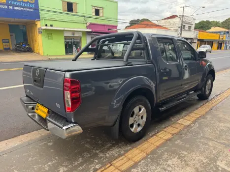 NISSAN Frontier 2.5 XE TURBO DIESEL CABINE DUPLA, Foto 3