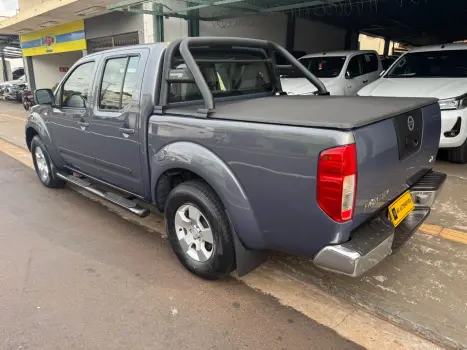 NISSAN Frontier 2.5 XE TURBO DIESEL CABINE DUPLA, Foto 4