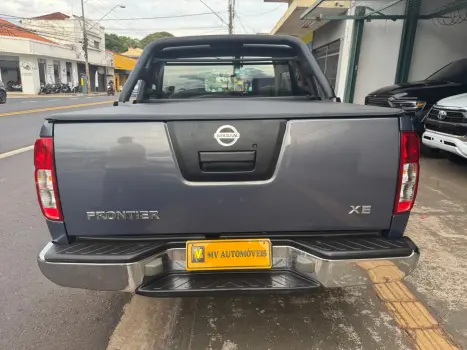 NISSAN Frontier 2.5 XE TURBO DIESEL CABINE DUPLA, Foto 6