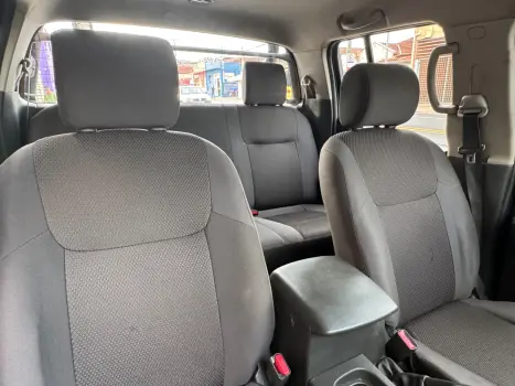NISSAN Frontier 2.5 XE TURBO DIESEL CABINE DUPLA, Foto 10