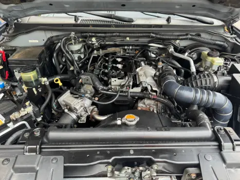 NISSAN Frontier 2.5 XE TURBO DIESEL CABINE DUPLA, Foto 11
