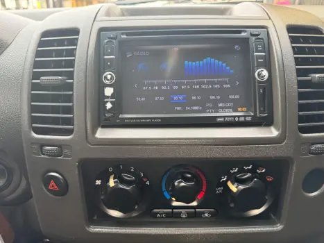 NISSAN Frontier 2.5 XE TURBO DIESEL CABINE DUPLA, Foto 13