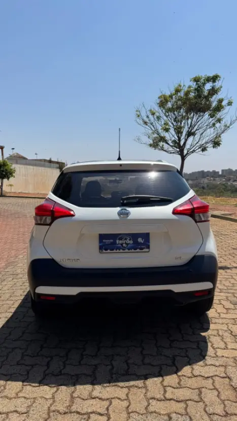 NISSAN Kicks 1.6 16V 4P FLEX SV X-TRONIC AUTOMÁTICO CVT, Foto 4 NISSAN Kicks 1.6 16V 4P FLEX SV X-TRONIC AUTOMÁTICO CVT, Foto 4