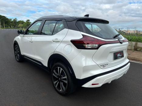 NISSAN Kicks 1.6 16V 4P FLEXSTART EXCLUSIVE XTRONIC AUTOM�TICO CVT, Foto 4