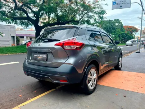 NISSAN Kicks 1.6 16V 4P FLEXSTART S, Foto 4