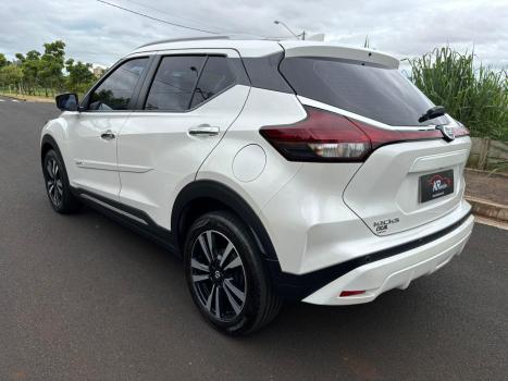 NISSAN Kicks 1.6 16V 4P FLEXSTART EXCLUSIVE XTRONIC AUTOM�TICO CVT, Foto 4