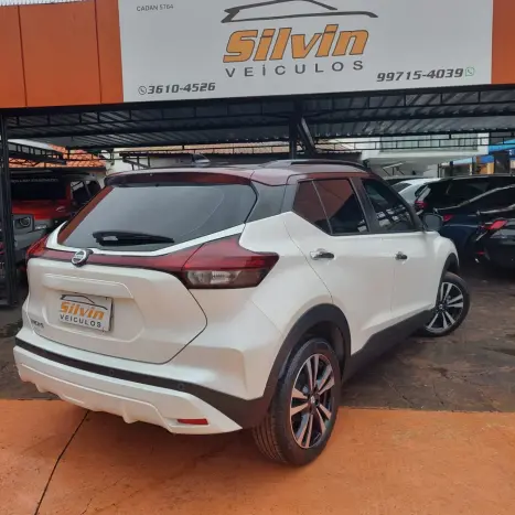 NISSAN Kicks 1.6 16V 4P FLEXSTART EXCLUSIVE XTRONIC AUTOM�TICO CVT, Foto 3