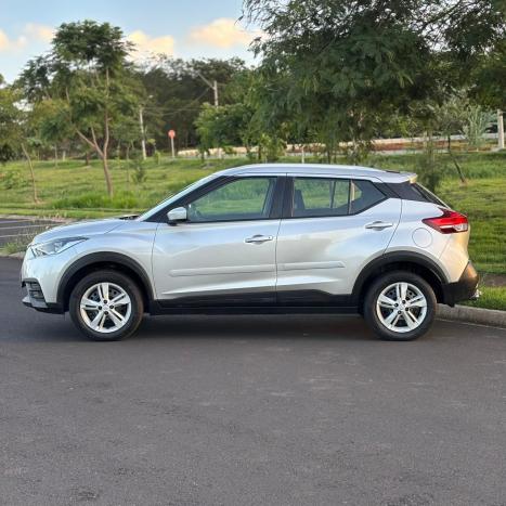 NISSAN Kicks 1.6 16V 4P FLEXSTART S, Foto 4