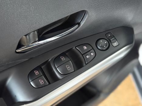 NISSAN Kicks Play 1.6 16V FELXSTART ADVANCE PLUS XTRONIC AUTOM�TICO, Foto 14