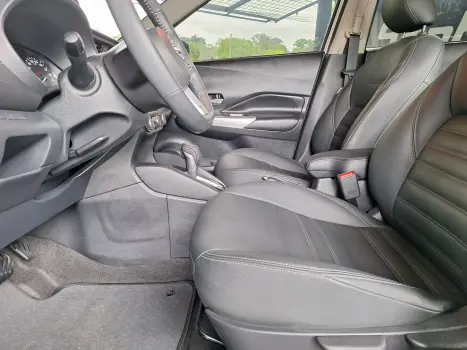 NISSAN Kicks Play 1.6 16V FELXSTART ADVANCE PLUS XTRONIC AUTOMÁTICO, Foto 9