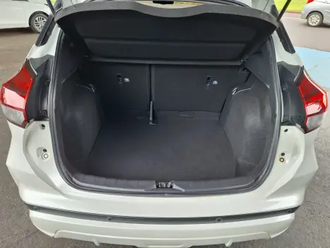 NISSAN Kicks Play 1.6 16V FELXSTART ADVANCE PLUS XTRONIC AUTOMÁTICO, Foto 20