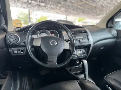 NISSAN Livina 1.8 16V 4P SL X-GEAR FLEX AUTOM�TICO, Foto 8