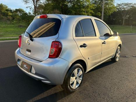 NISSAN March 1.0 12V 4P S FLEX, Foto 4