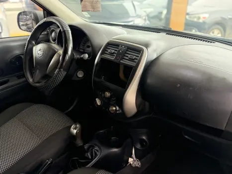 NISSAN March 1.0 12V 4P S FLEX, Foto 17