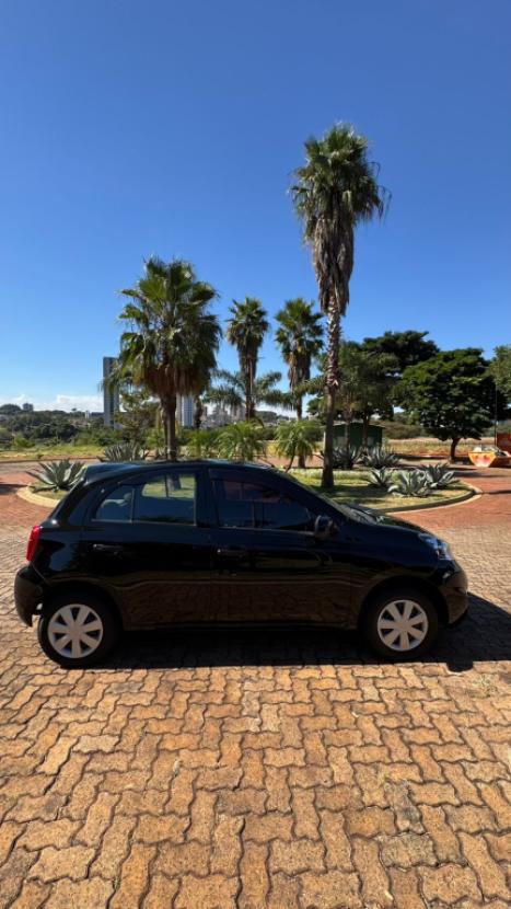 NISSAN March 1.0 12V 4P S FLEX, Foto 12