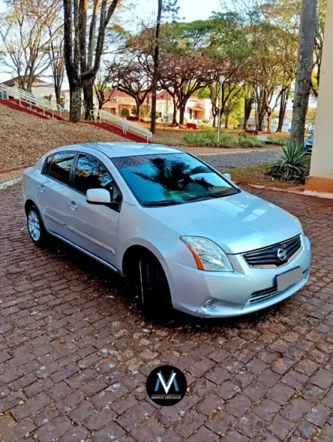 NISSAN Sentra 2.0 16V 4P AUTOM�TICO CVT, Foto 3