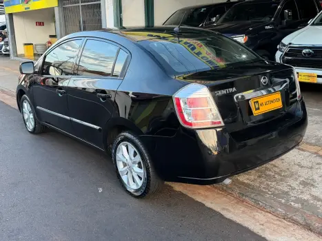 NISSAN Sentra 2.0 16V 4P S AUTOM�TICO CVT, Foto 4