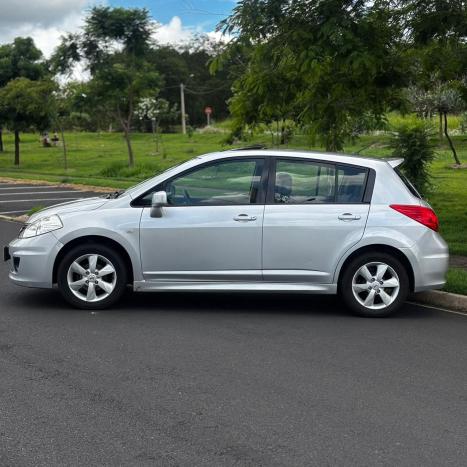 NISSAN Tiida Hatch 1.8 16V SL 4P, Foto 5