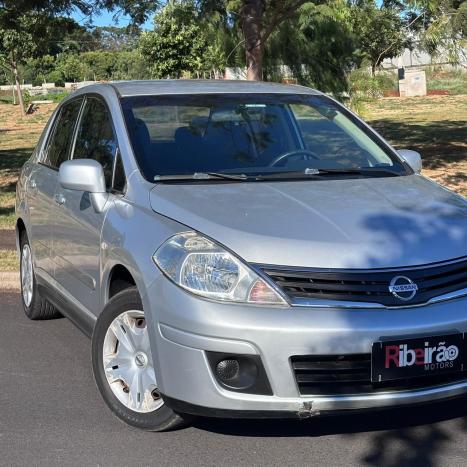 NISSAN Tiida Sedan 1.8 16V 4P FLEX, Foto 3