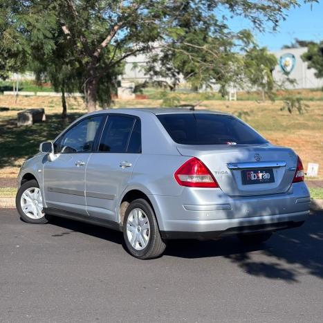 NISSAN Tiida Sedan 1.8 16V 4P FLEX, Foto 6