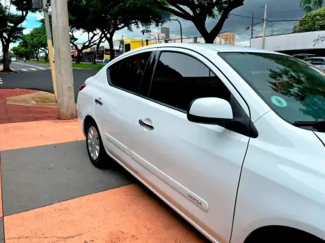 NISSAN Versa Sedan 1.6 16V 4P FLEX SV, Foto 10