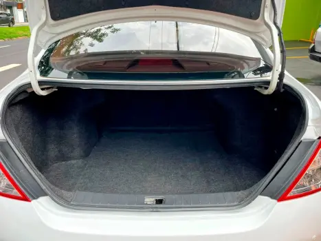 NISSAN Versa Sedan 1.6 16V 4P FLEX SV, Foto 11