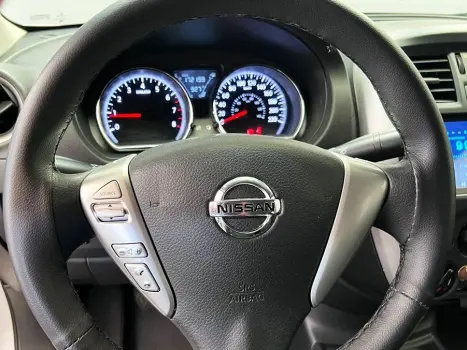 NISSAN Versa Sedan 1.6 16V 4P FLEX SV, Foto 5