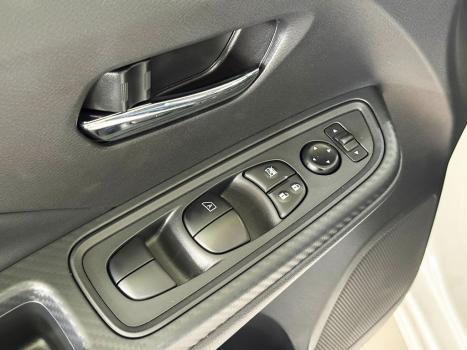 NISSAN Versa Sedan 1.6 16V 4P FLEX ADVANCE XTRONIC AUTOM�TICO CVT, Foto 8