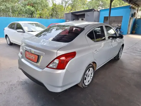 NISSAN Versa Sedan 1.0 12V 4P FLEX V-DRIVE, Foto 6