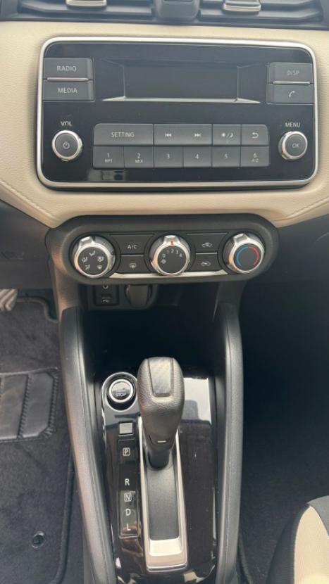 NISSAN Versa Sedan 1.0 4P FLEX S, Foto 2
