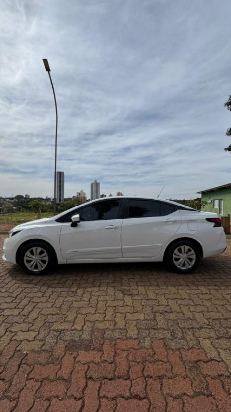 NISSAN Versa Sedan 1.0 4P FLEX S, Foto 3