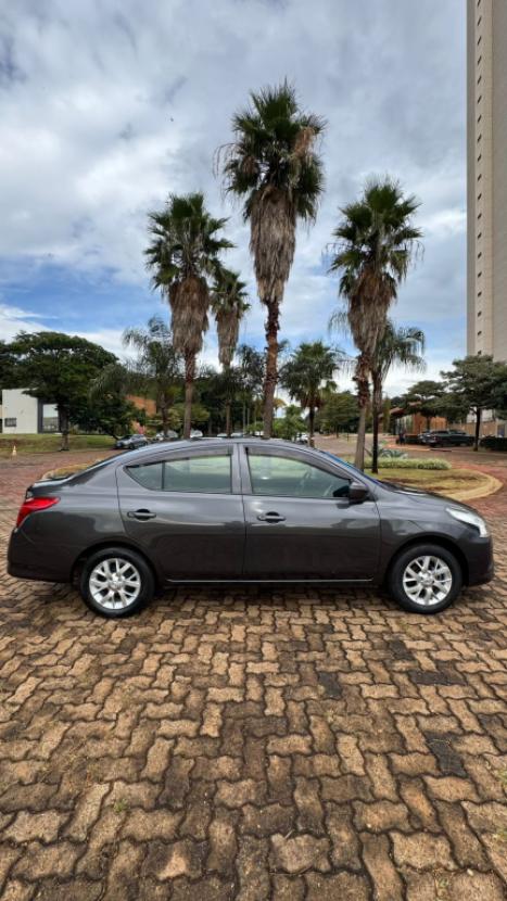 NISSAN Versa Sedan 1.0 4P FLEX S, Foto 3
