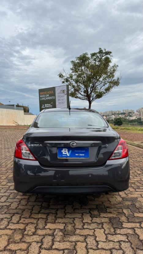 NISSAN Versa Sedan 1.0 4P FLEX S, Foto 6