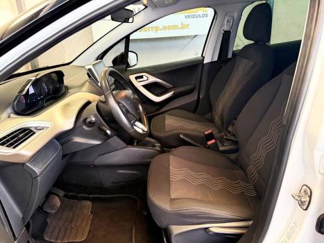 PEUGEOT 2008 , Foto 4