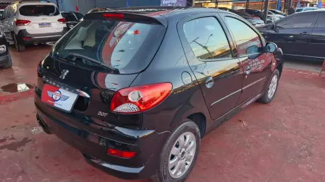 PEUGEOT 207 Hatch 1.4 4P XR FLEX, Foto 3