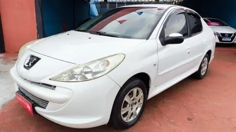 PEUGEOT 207 Sedan 1.4 4P PASSION XR FLEX, Foto 2