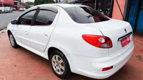 PEUGEOT 207 Sedan 1.4 4P PASSION XR FLEX, Foto 4