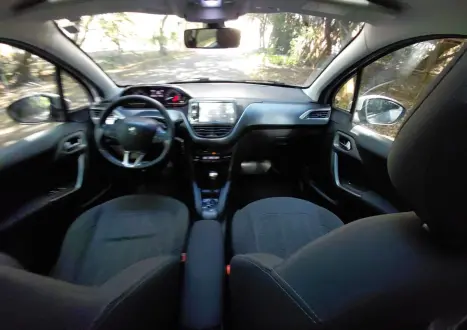 PEUGEOT 208 1.6 16V 4P FLEX GRIFFE AT6 AUTOM�TICO, Foto 7