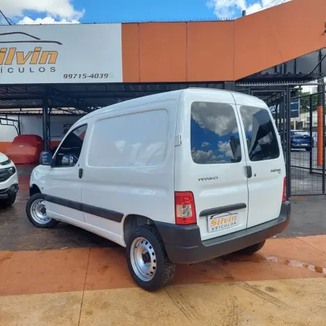 PEUGEOT Partner 1.6 16V 3P FLEX, Foto 4