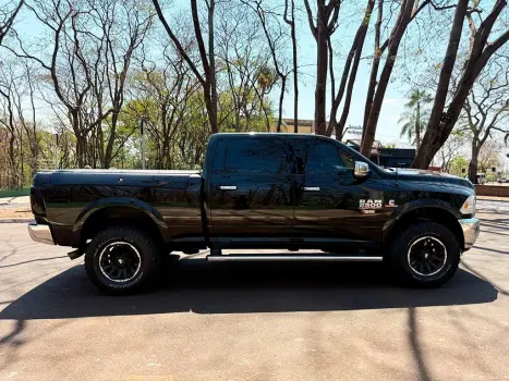 RAM 2500 6.7 I6 24V SLT CABINE DUPLA TURBO DIESEL LARAMIE 4X4 AUTOMTICO, Foto 11